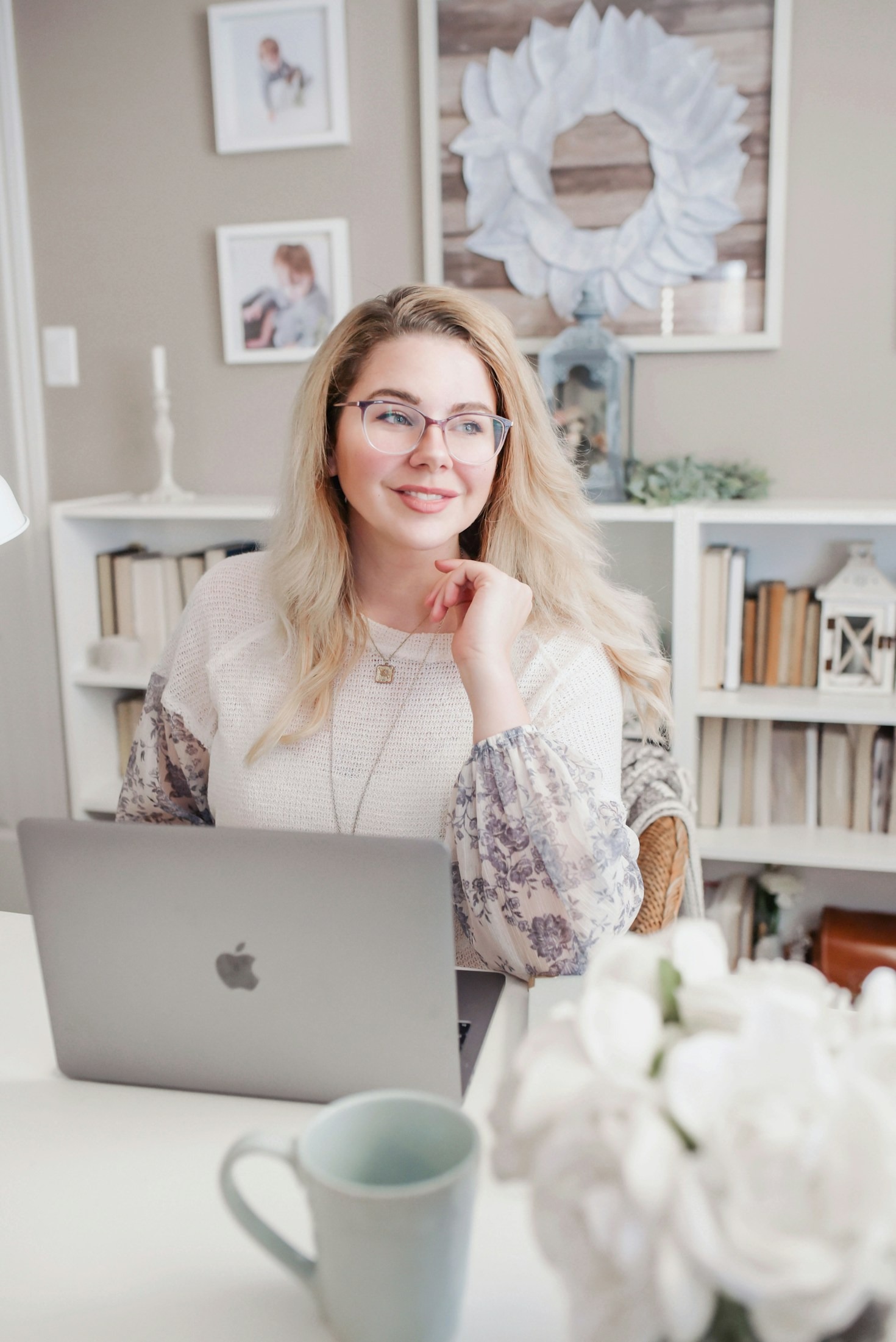 Top Signs It Is Time to Outsource Your Monthly Books
